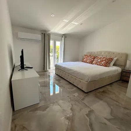 Duplex Oliveraie Piscine Au Sel Marin Et Parking דירה ניס